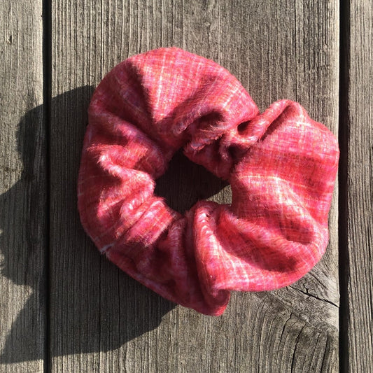 Rosa Lin - scrunchie